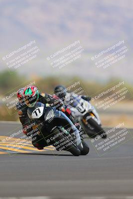 media/Sep-11-2022-SoCal Trackdays (Sun) [[81b7e951af]]/Turn 14 (1130am)/